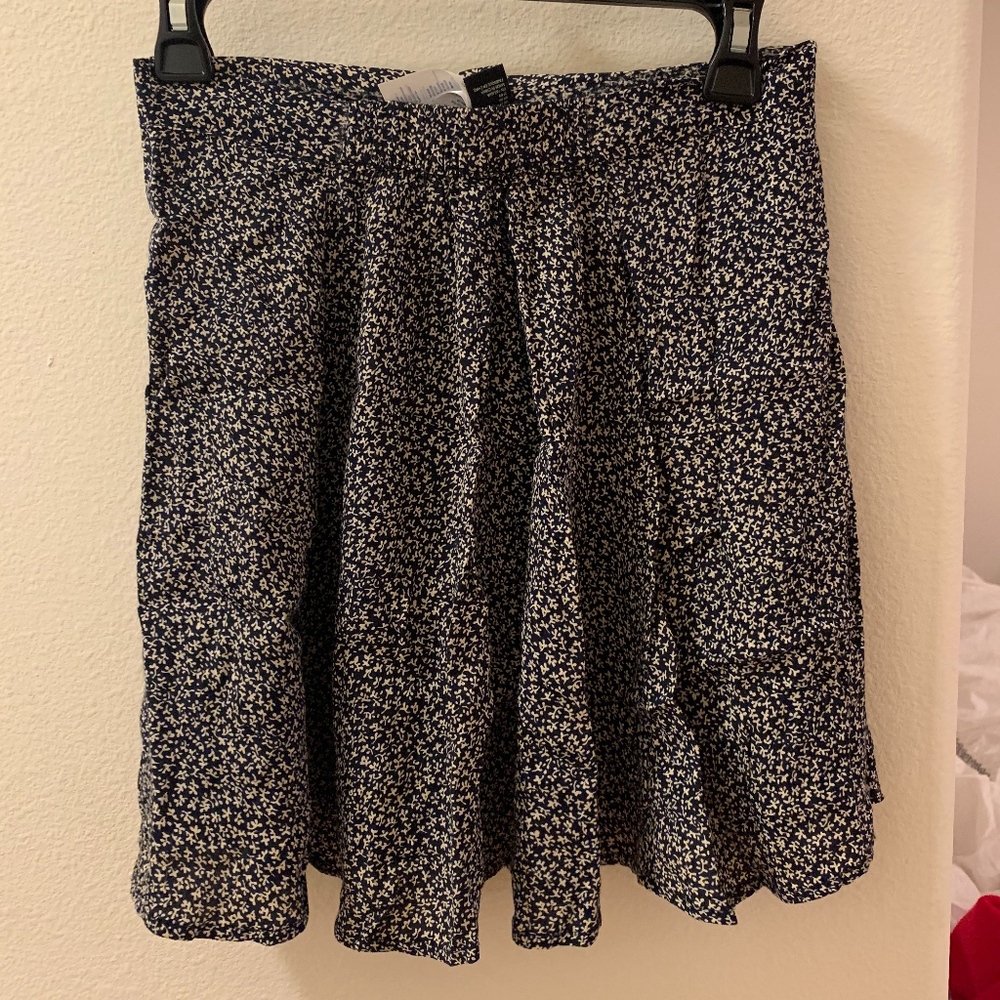 Forever 21 Floral Mini High Waisted Skater Skirt